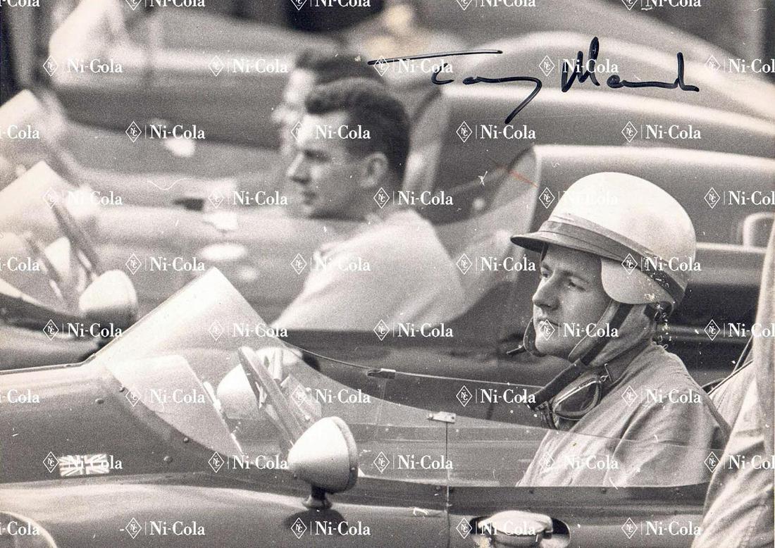 Autogramm Autographed original b/w photo of Tony Maggs (1 of 1)