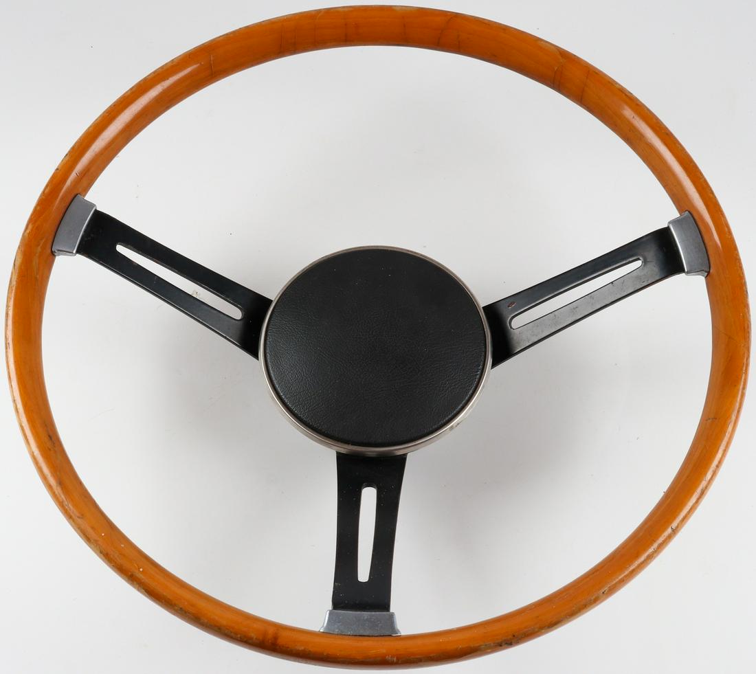 BMW Wooden steering wheel from the 70s (1 of 2)