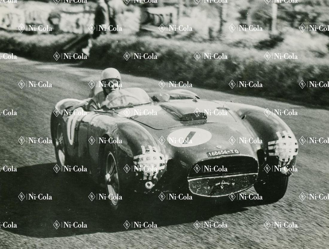 Lancia B/W press photo Tourist Trophy 1954: Ascari on Lancia D25 chassis no. 0004, 23 x 17 cm, photo print from the 70s