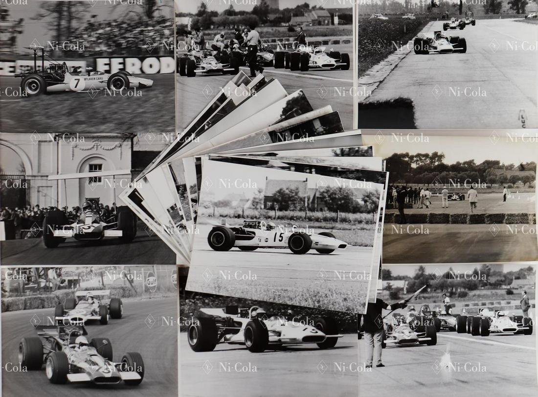 Automobilia 29 original b/w press photos Formula 5000 seaso (1 of 1)