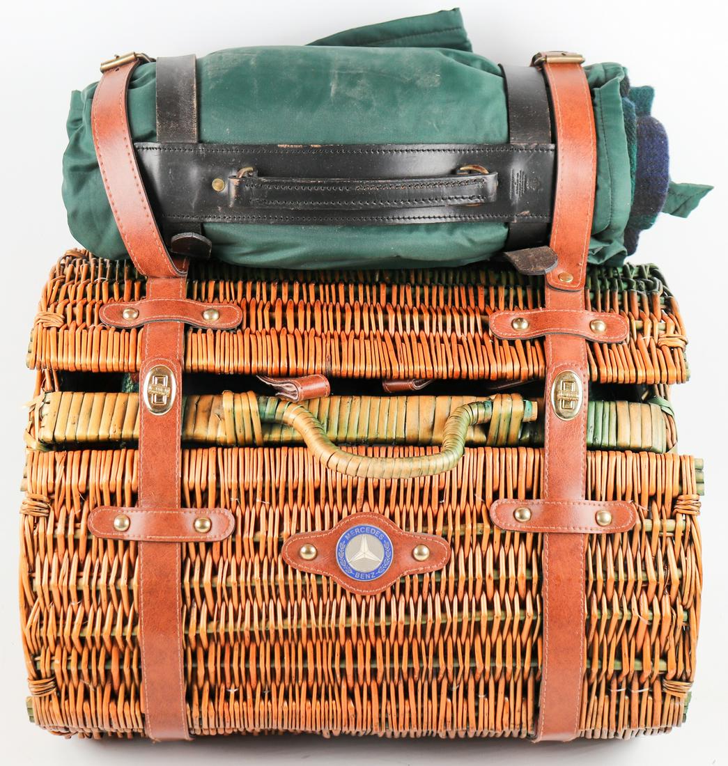 Mercedes-Benz Original Mercedes Luxury Picnic Basket (1 of 2)
