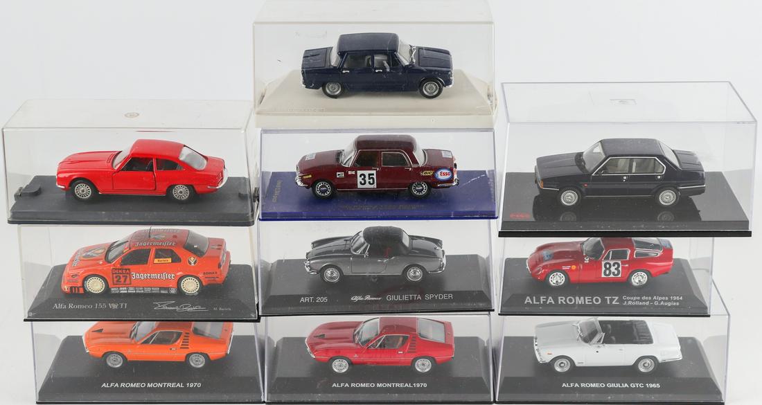 Alfa Romeo 10 x model car M. 1:43 (1 of 1)