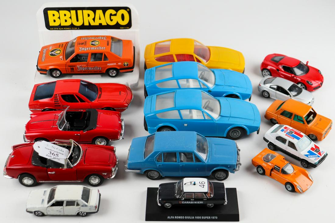 Alfa Romeo 15 x model car (1 of 1)