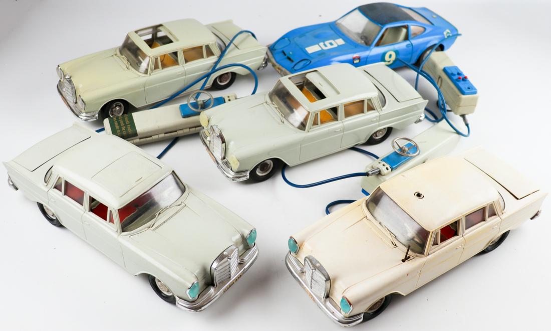 Automobilia 5 x Gama model cars in M. 1:12 (1 of 1)