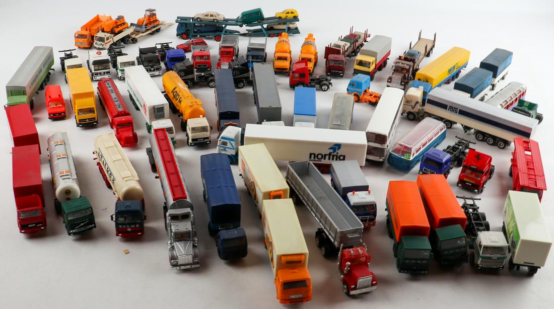 Automobilia 60 x model cars (trucks) in scale 1:66 and 1:86: E.g. Norev, Herpa, PralinÃ©, Wiking etc., including E.g. Saviem SC 1, Opel, VW, Ford etc., please note: during transport small parts may become loose. We accept no liability therefore!