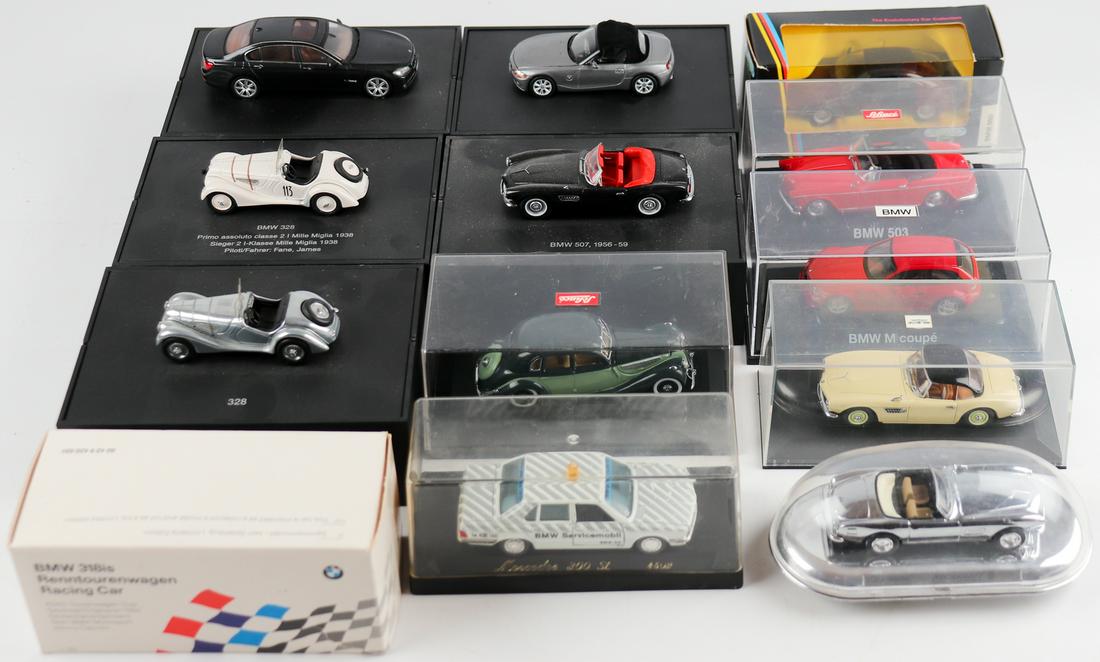 BMW 13 x model car M. 1:43 (1 of 1)