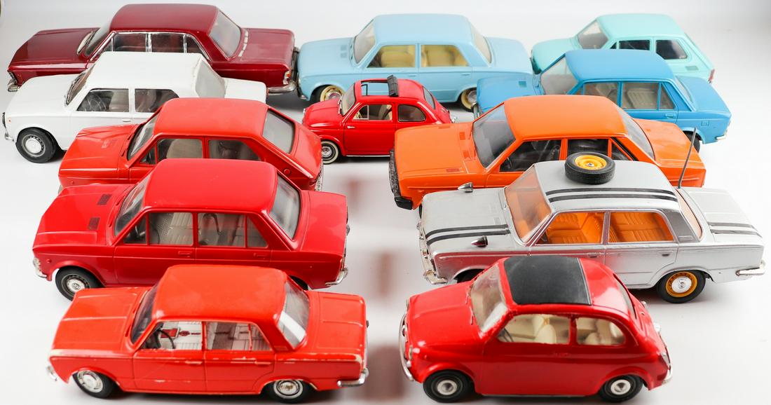 Fiat 12 x model car M. 1:10 and 1:12 (1 of 1)