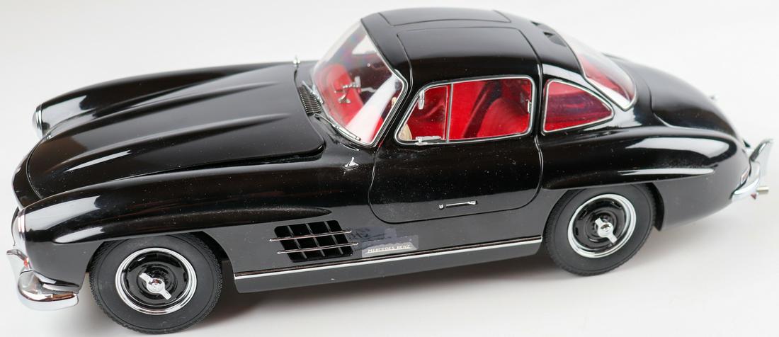 Mercedes-Benz 1 x model car 300SL (1 of 1)