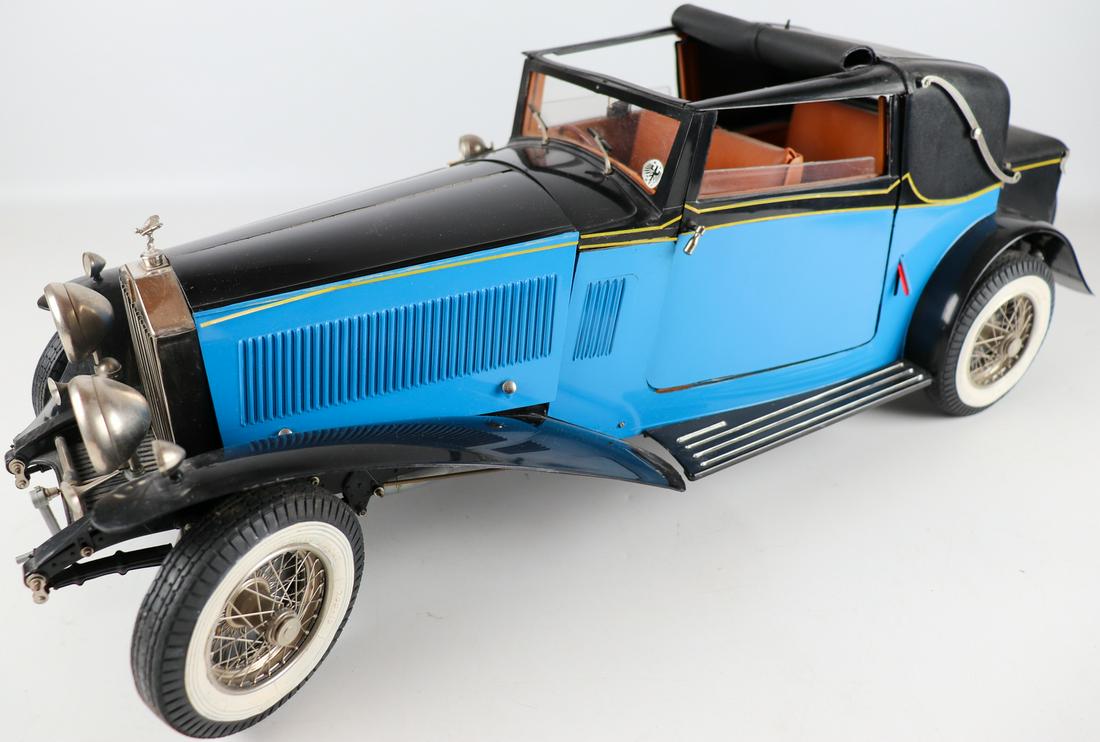 Rolls-Royce 1 x model car Phantom 2 (1 of 2)