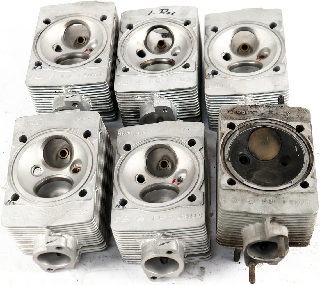 Porsche / Kremer Spare Part Collection Set cylinder heads P (1 of 3)