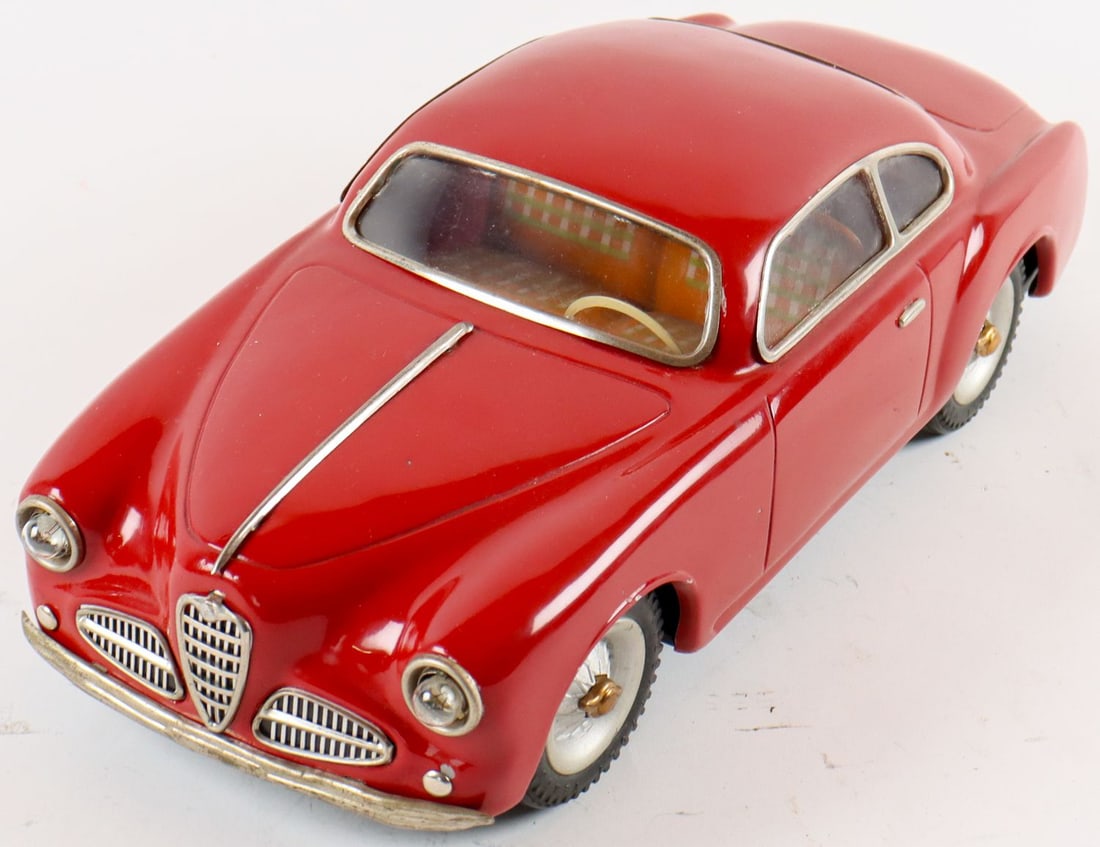 Alfa Romeo Tin toy / model car 'Alfa Romeo 1900' from the 5 (1 of 3)