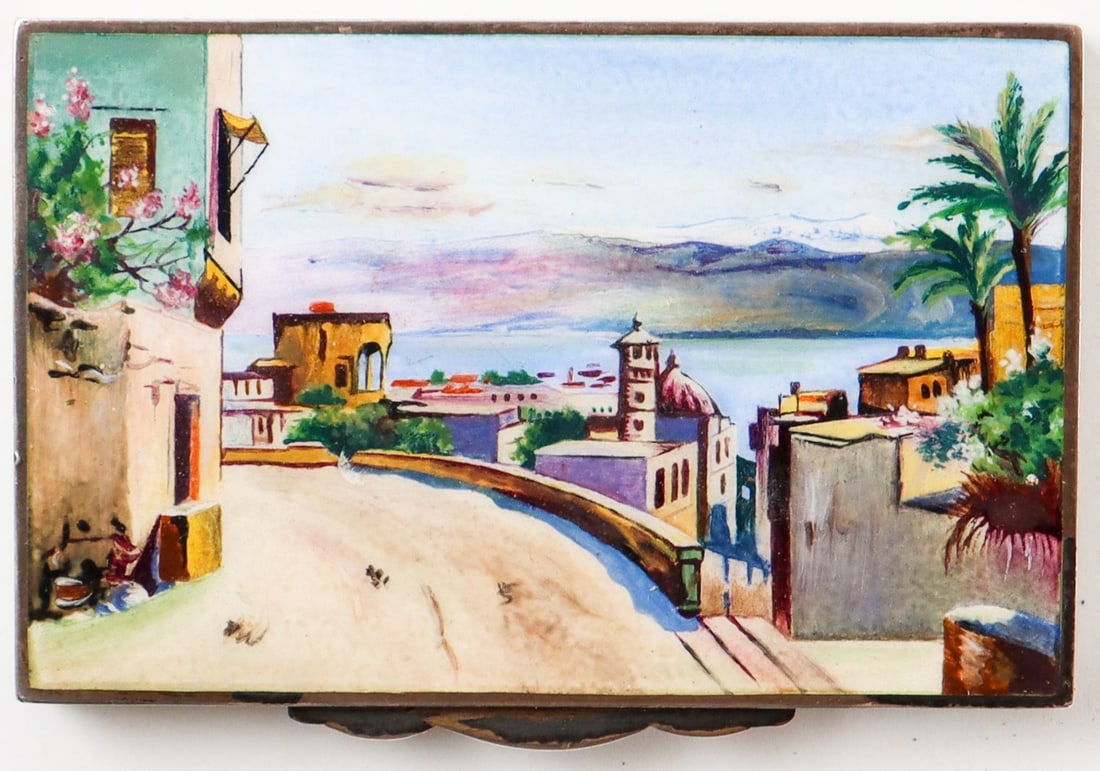Automobilia Enameled pillbox: Street motif in the south of France from the 30s