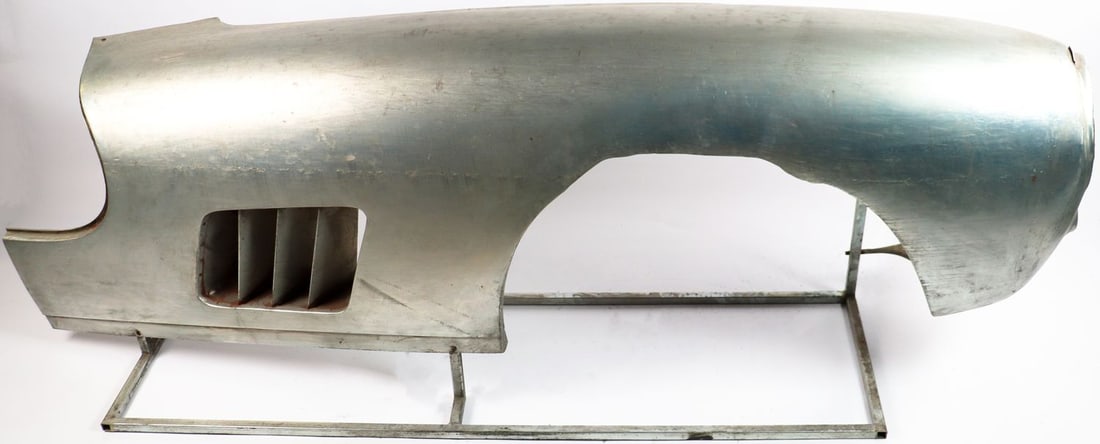 Mercedes-Benz Mudguard for type 300 SL (1 of 3)