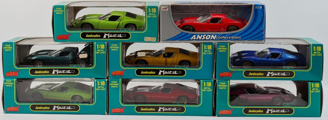 Lamborghini 8x Miura model car in 1:18 scale (1 of 1)
