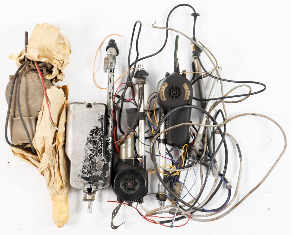 Porsche 8 parts bundle antennas for type 911 F-model and G- (1 of 1)