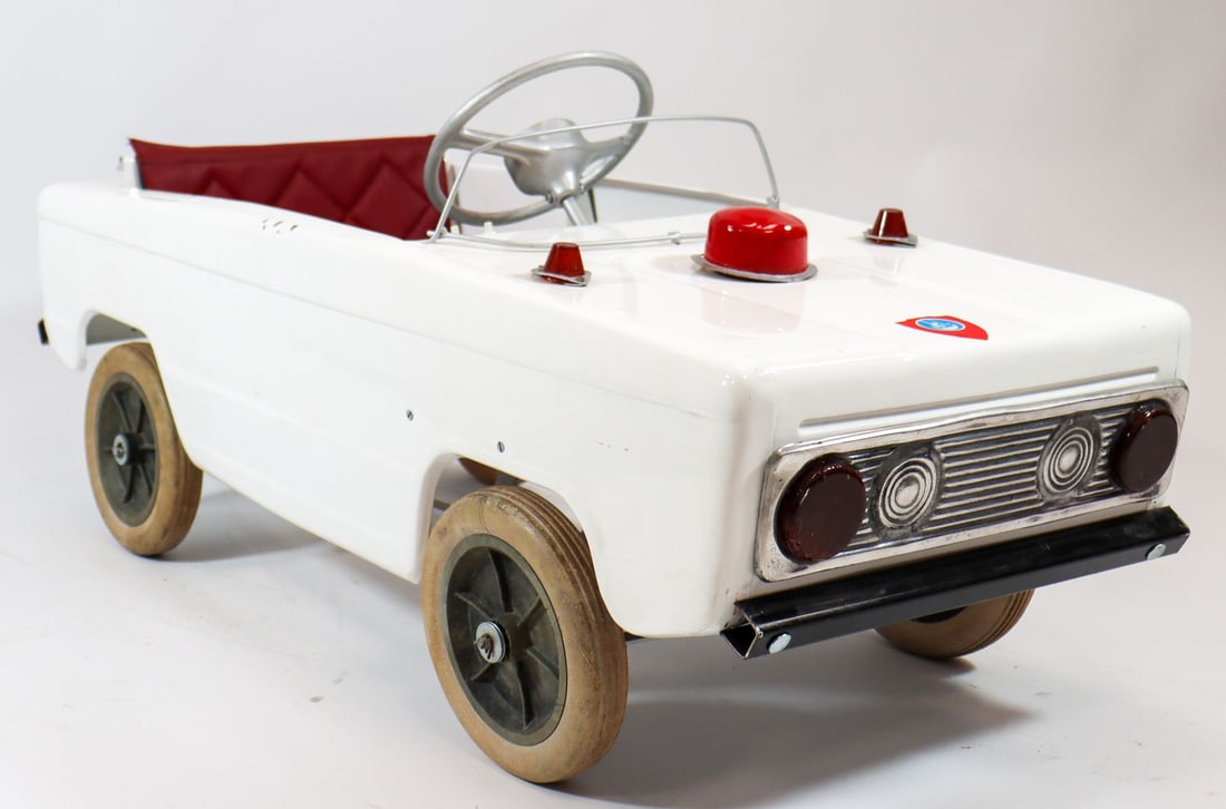 Tretauto Lada 2105 around 1985 (1 of 5)