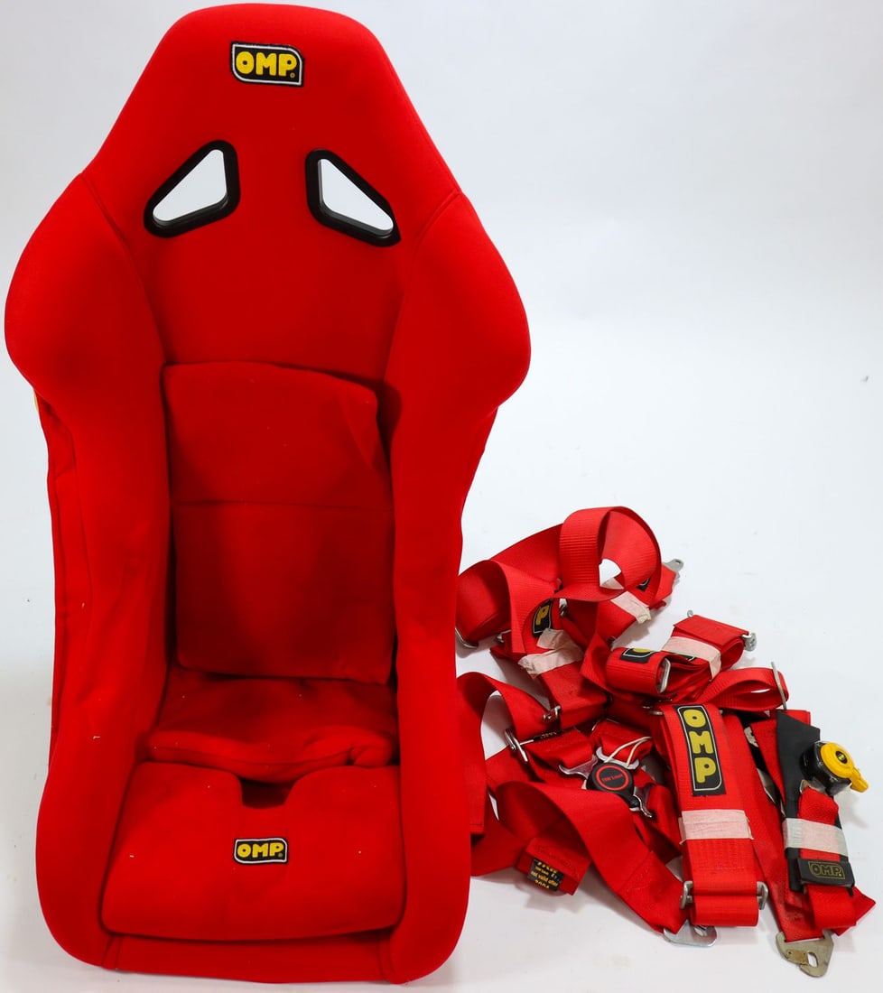 Ferrari Challenge carbon bucket seat (1 of 1)