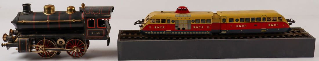 Bugatti 2-piece Autorail Bugatti Train: ZZK-3, S.N.C.F., Manufacturer: Hornby, tin plate, dimensions with rails 50 x 10 x 12 cm, plus DRGM, 27 x 10 x 13 cm,