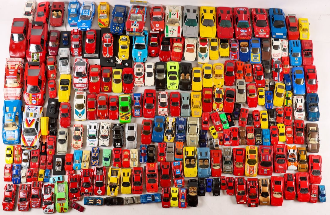 Ferrari 212x Model car in various scales: Manufacturer: Eidai, Matchbox, Maisto, Fly, Brumm etc., including the models 365 GTB/4 Daytona, 512 BB LM, 550 Maranello, Testarossa, 308 etc., scales between 1:24 and 1:87