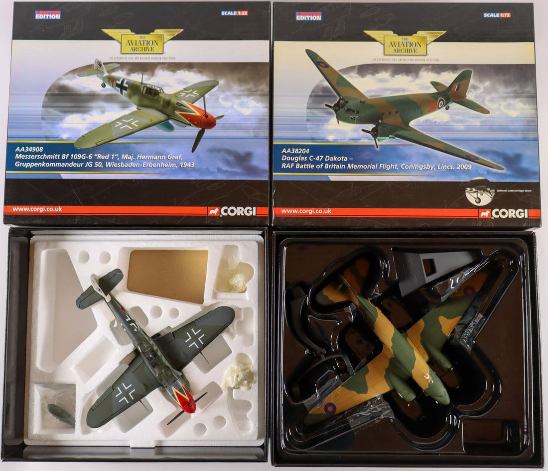 Automobilia 2x Aircraft model from manufacturer Corgi (1 of 3)