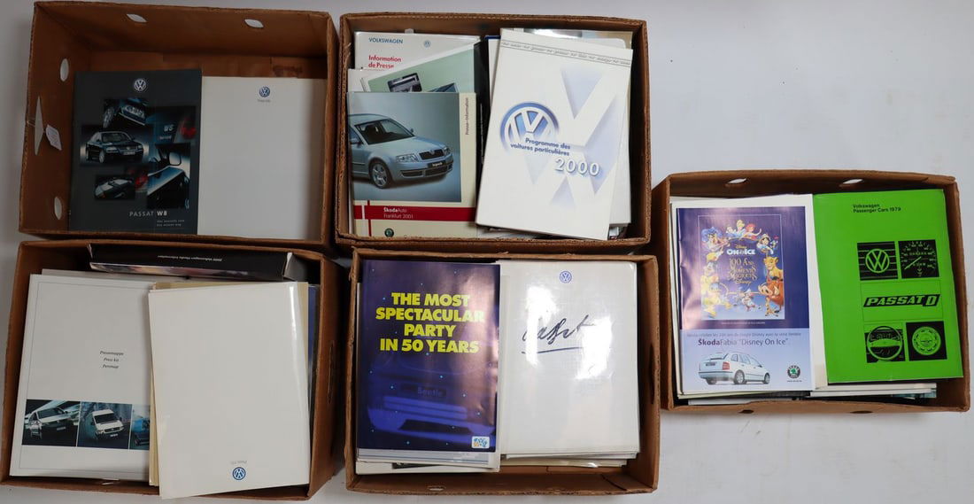 Automobilia Approximately 170-piece press kits and brochure (1 of 1)