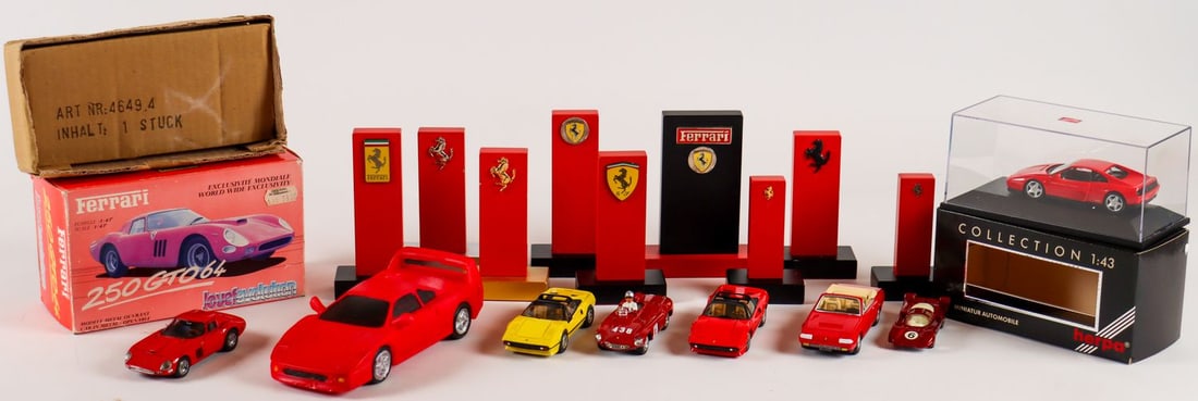 Ferrari 17-piece Desc Pieces / Model cars (1 of 1)