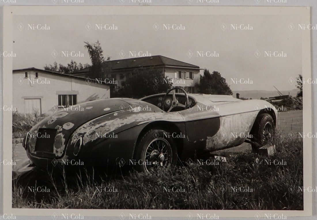 Ferrari Rob de la Rive Box Archive: Original B/W - Press photo Type 166MM s/n 0008M photograph taken during sale in the 60s, 13 x 8.5 cm, Robert M. Lee