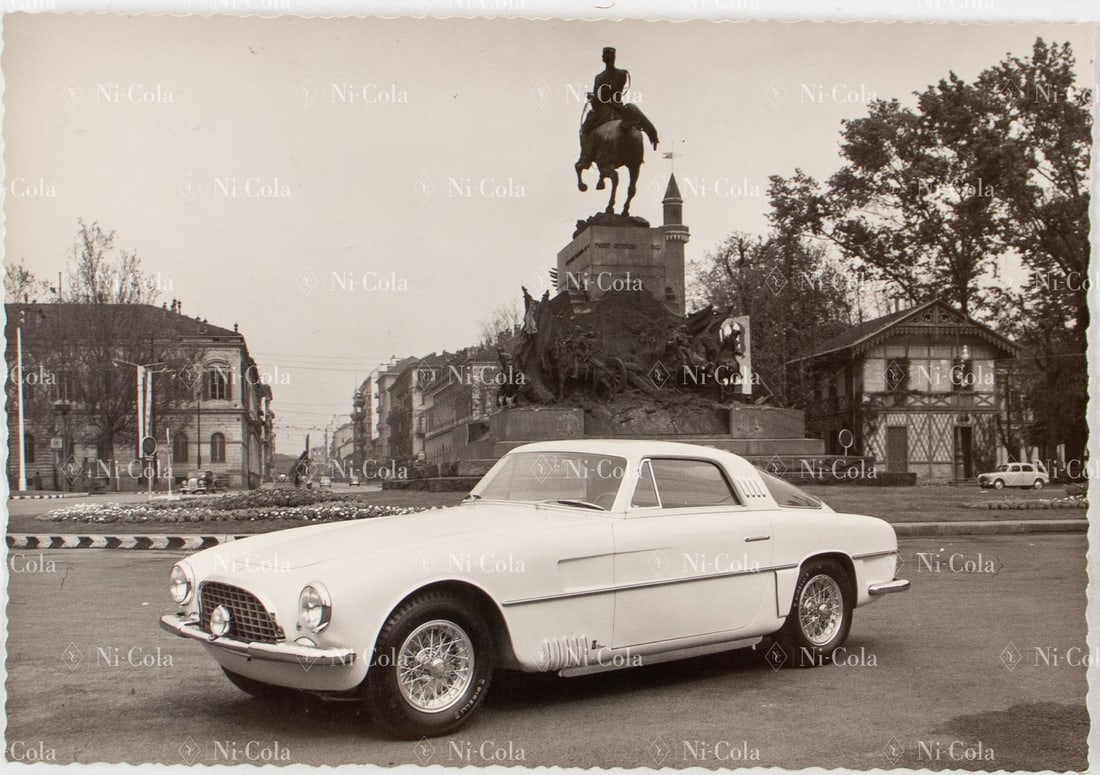 Ferrari Estate Vignale 375 America Coupe Vignale from 1953: Original B/W press photo 375 America Coupe Vignale, S/N 0337AL from 1953, stamped VI-Car and Bertazzini Torino, 13 x 9 cm, very rare