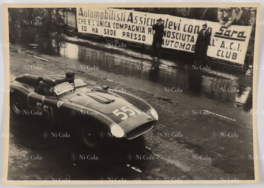 Ferrari Original B/W - Press photo Mille Miglia 1956: Shown on it are the later second-place finishers Collins / Klemantaski on Type 860 Monza s/n 0628M, 17.5 x 12.5 cm