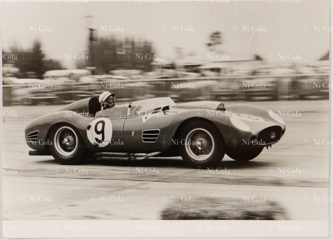 Ferrari Original B/W press photo Behra in 250 Testarossa: Stamped Pininfarina, with white border, 17 x 12 cm