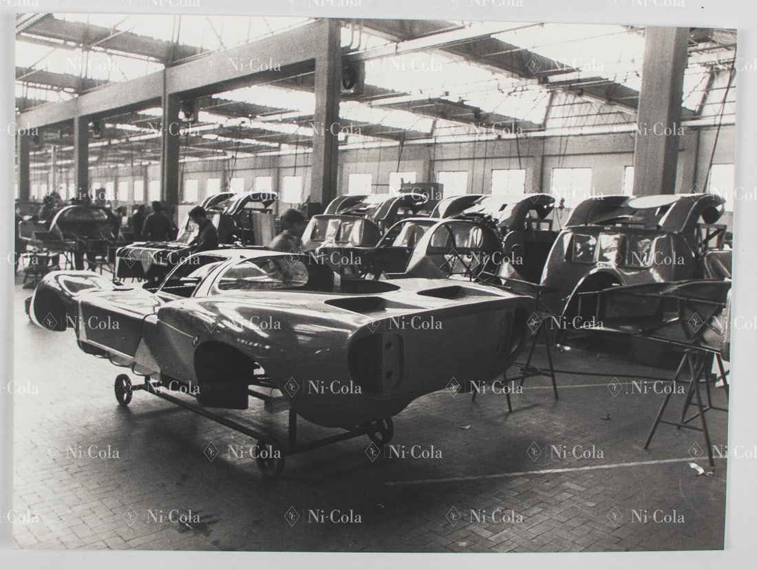 Ferrari Original B/W factory press photo assembly of the fi (1 of 2)