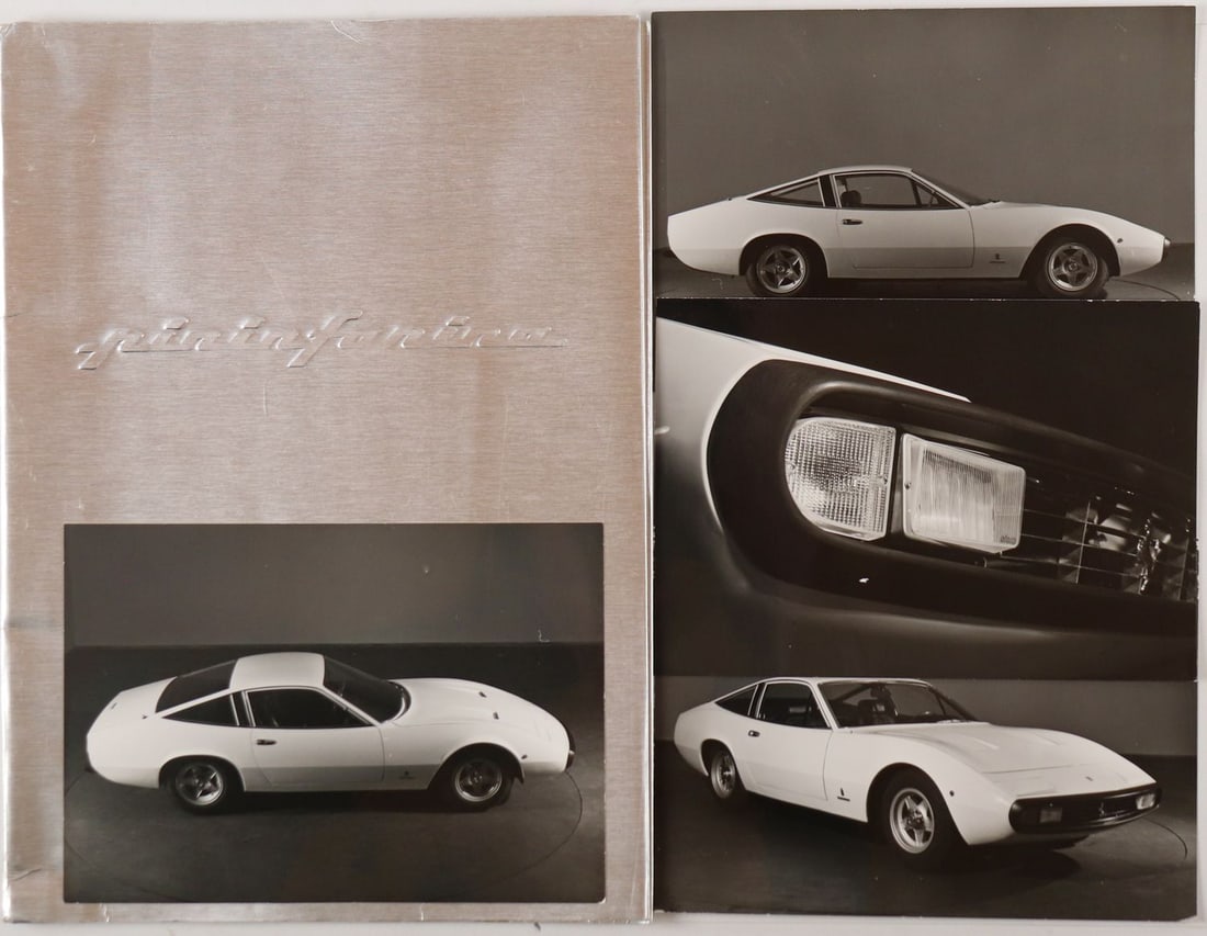 Ferrari Press kit Type 365 GTC 4 from 1971: 5 pages, English, plus 5x original B/W press photo, stamped: Carrozzeria Pininfarina, 17.5 x 12.5 cm