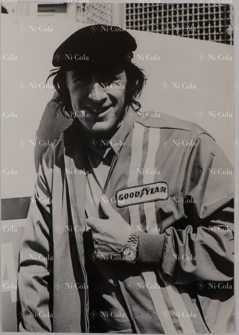 Gentlemens Corner Original B/W press photo Jackie Stewart w: No other athlete worldwide has had a longer-running contract with a private sponsor than Jackie Stewart to this day: Since 1968, the three-time world champion has been associated with Rolex. In this