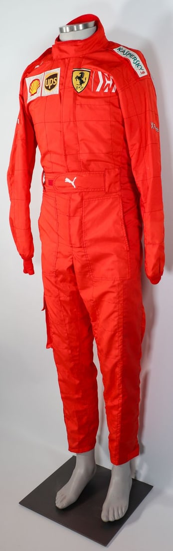 Ferrari Original Scuderia Ferrari Pit Crew Mechanic Suit fr (1 of 6)