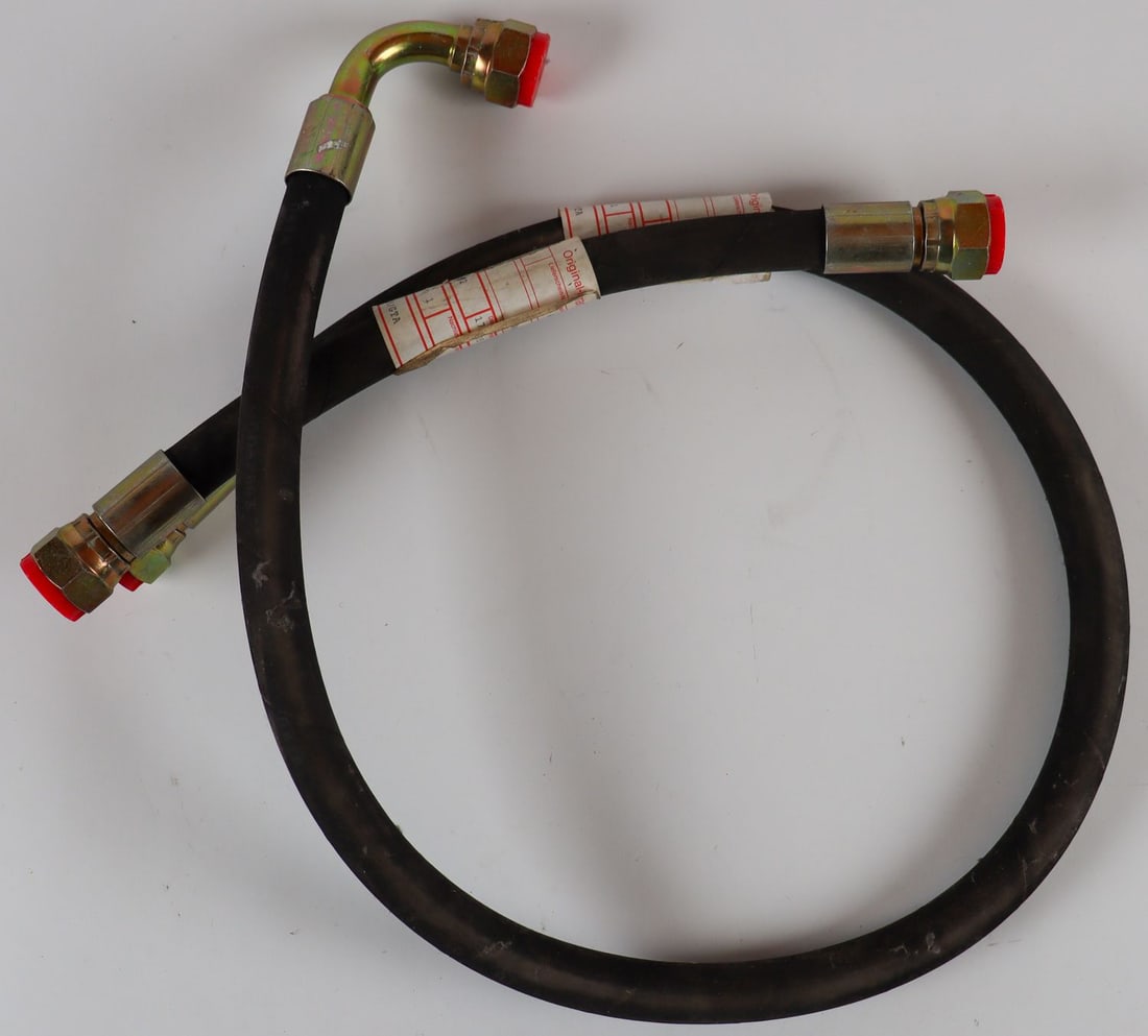 Ferrari 2-piece oil lines NOS for Type 456 (1 of 2)