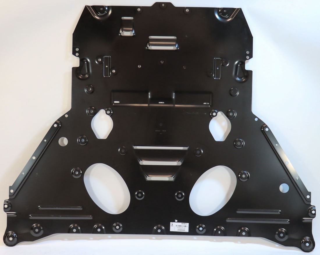 Ferrari 2-piece underbody NOS for type Purosangue (1 of 5)