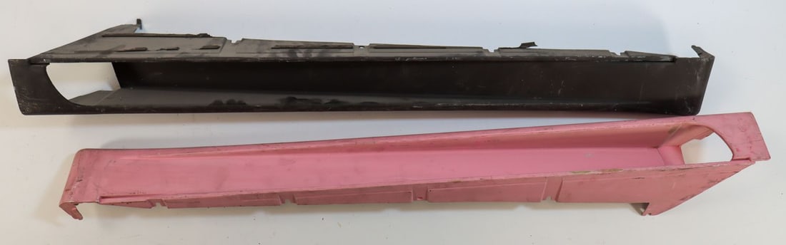 Ferrari 2x side sills for type 348: Left side, 1x NOS