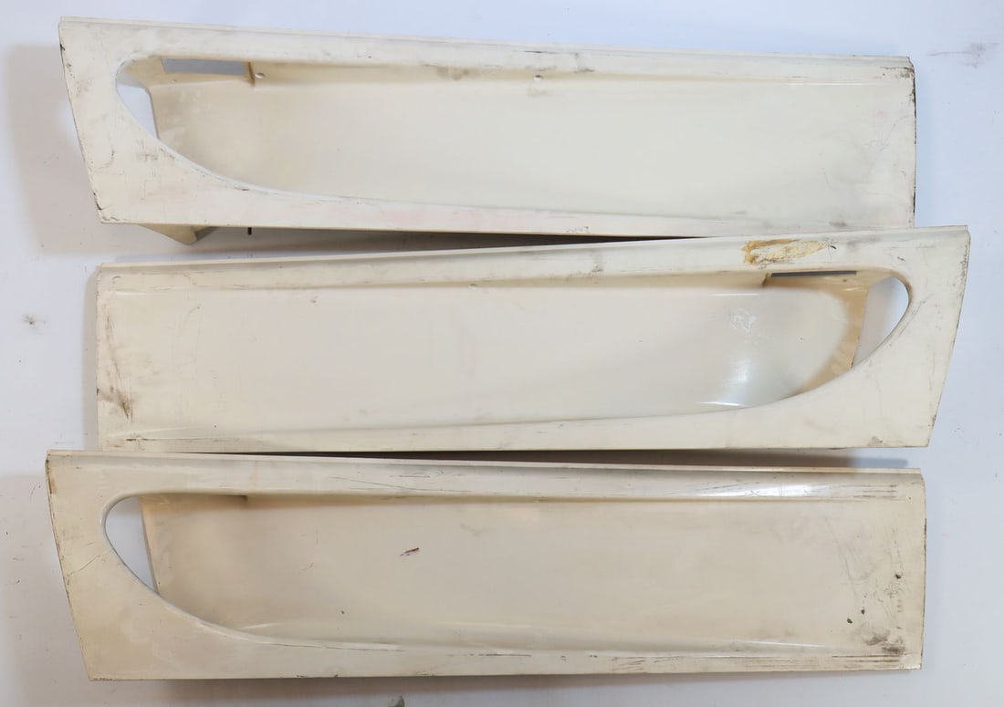 Ferrari 3x Air Intake Side NOS for Type 355: 2x right side, part number: 64102700, 1x left side, part number: 64102800