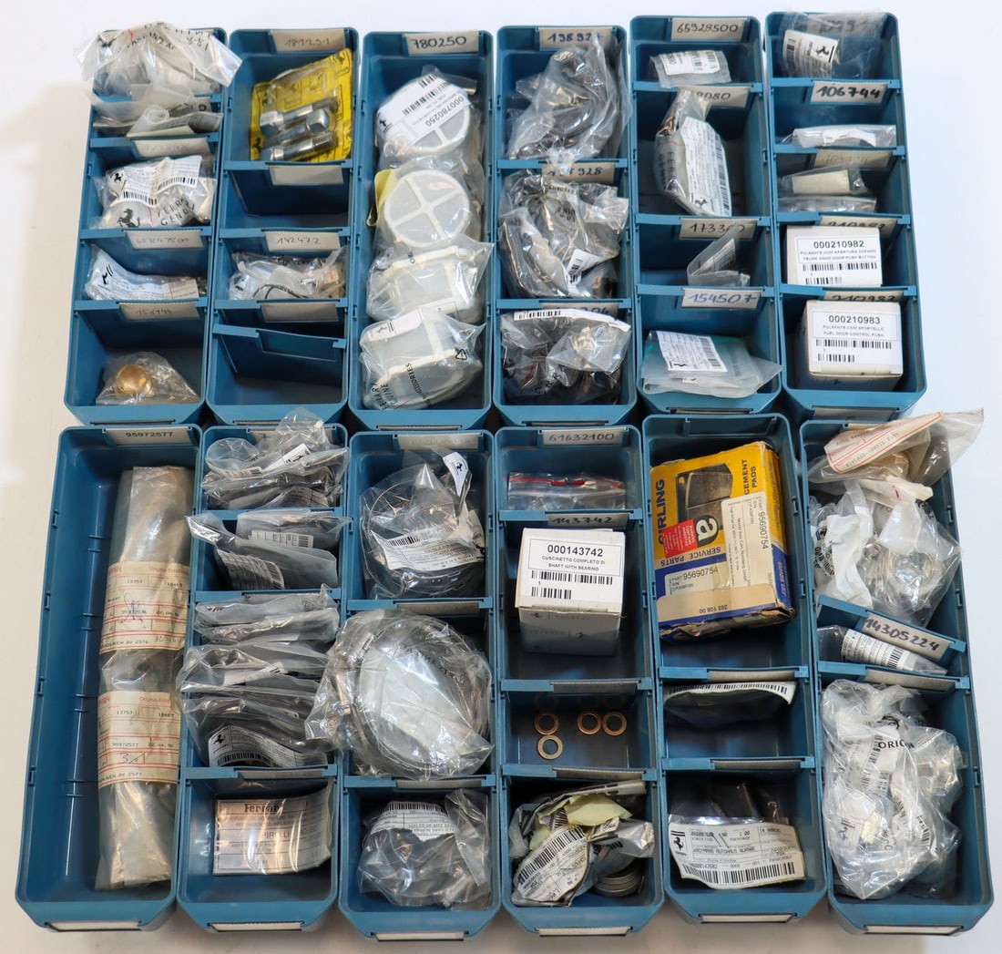 Ferrari Approx. 170-piece NOS spare parts from the inventor: Cross-model for types from the 80s to 2010s, including type F40, F50, Testarossa etc., part numbers: 66087500, 780250, 210983, 210982, 106744, 198927, 65928500, 160921, 203780, 323688, 181291, 143742,