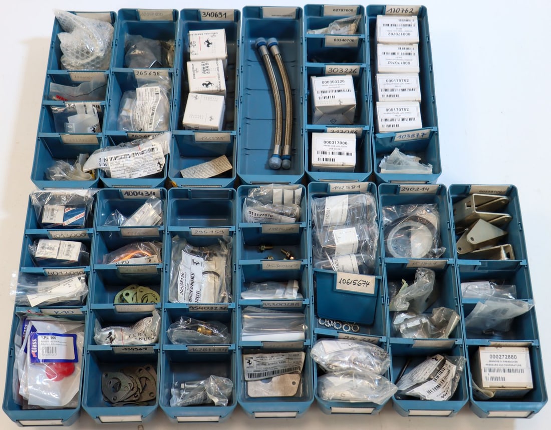 Ferrari Approx. 220-piece NOS spare parts from the inventor: Cross-model for types from the 80s to 2010s, including type F40, F50, Testarossa etc., part numbers: 60559100, 272880, 151821, 142581, 214721, 170762, 95300087, 13127070, 63346700, 95972574, 265689, 6