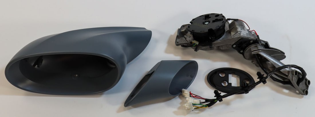 Ferrari Ferrari California Rear View Mirror Left: Part number: 81613810