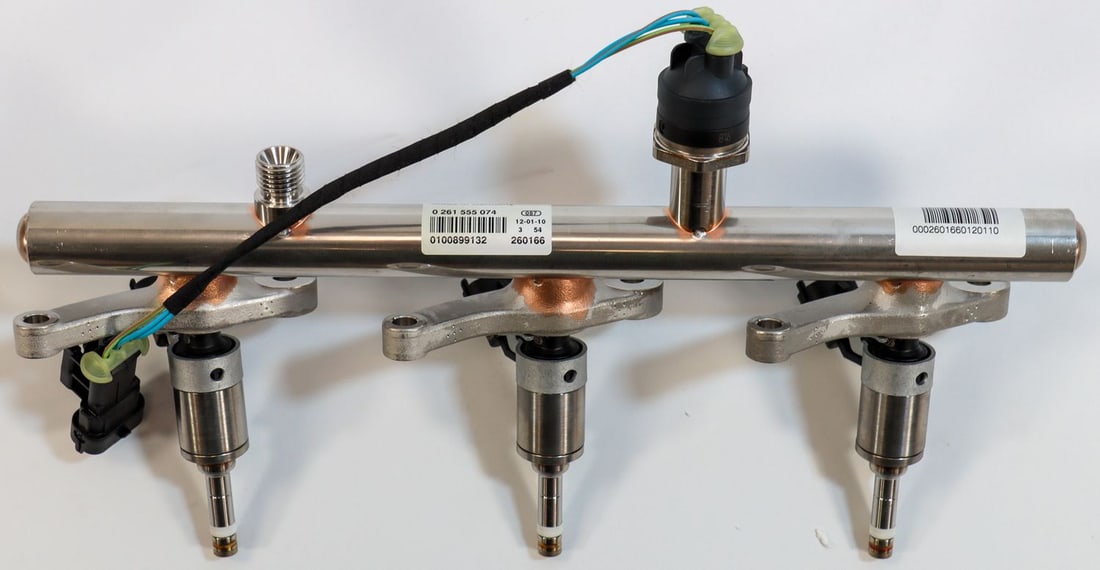Ferrari Ferrari Front Fuel Injectors F12, Ferrari FF: Part number: 260166