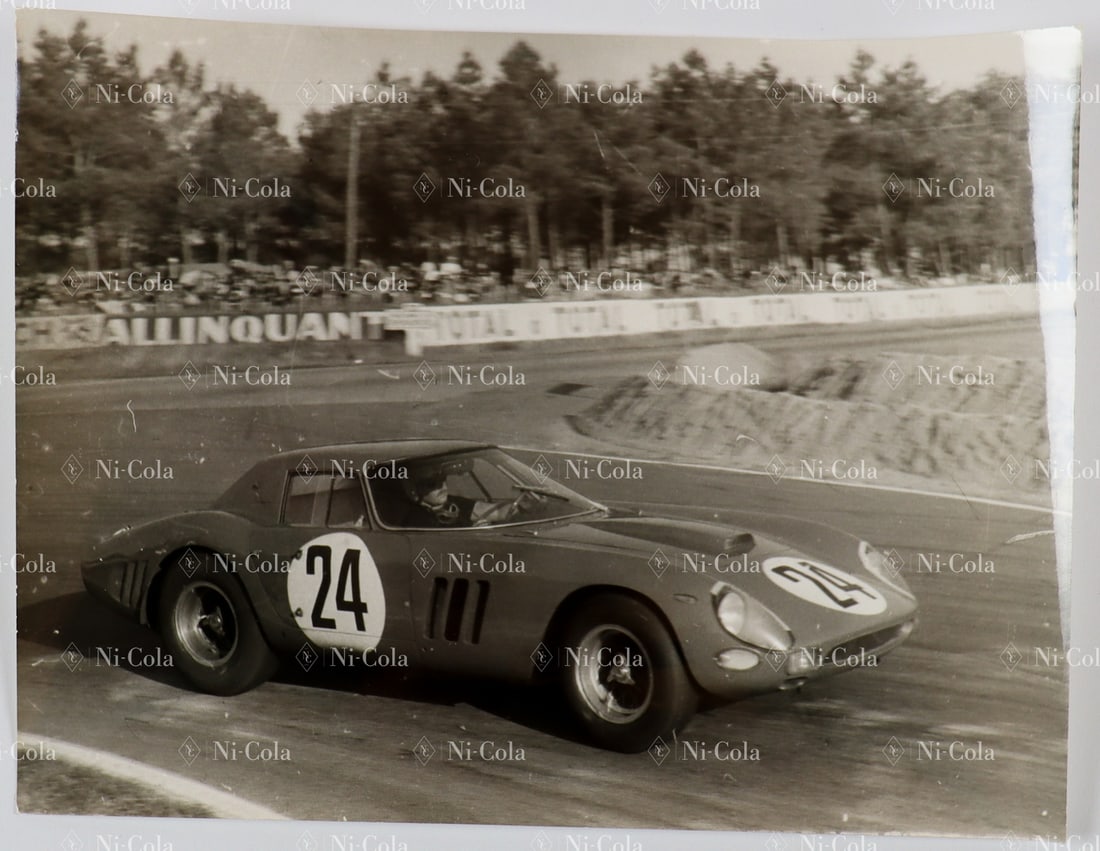 Ferrari Large Format Original B/W - Press Photo 24h of Le M (1 of 2)