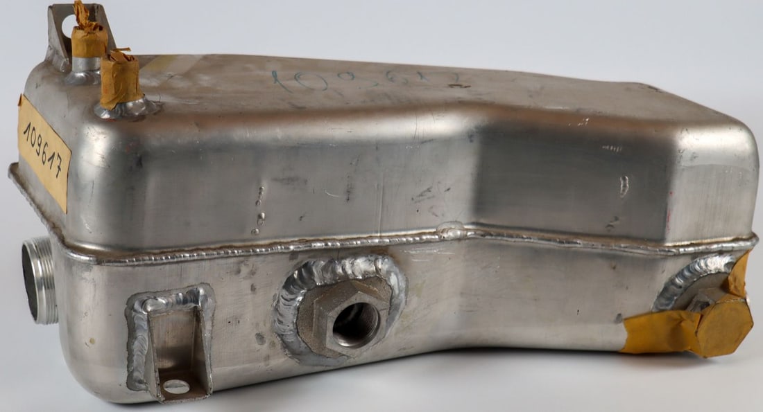 Ferrari Oil Tank NOS for Type 308 (1 of 3)