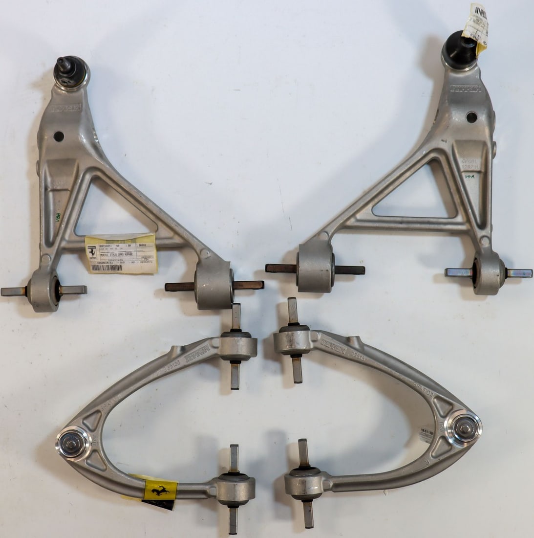 Ferrari Set of Front Wishbones NOS for Type FF / GTC4 Lusso: Upper wishbones do not fit F12, part numbers: 269262, 269263, 268896 and 268897
