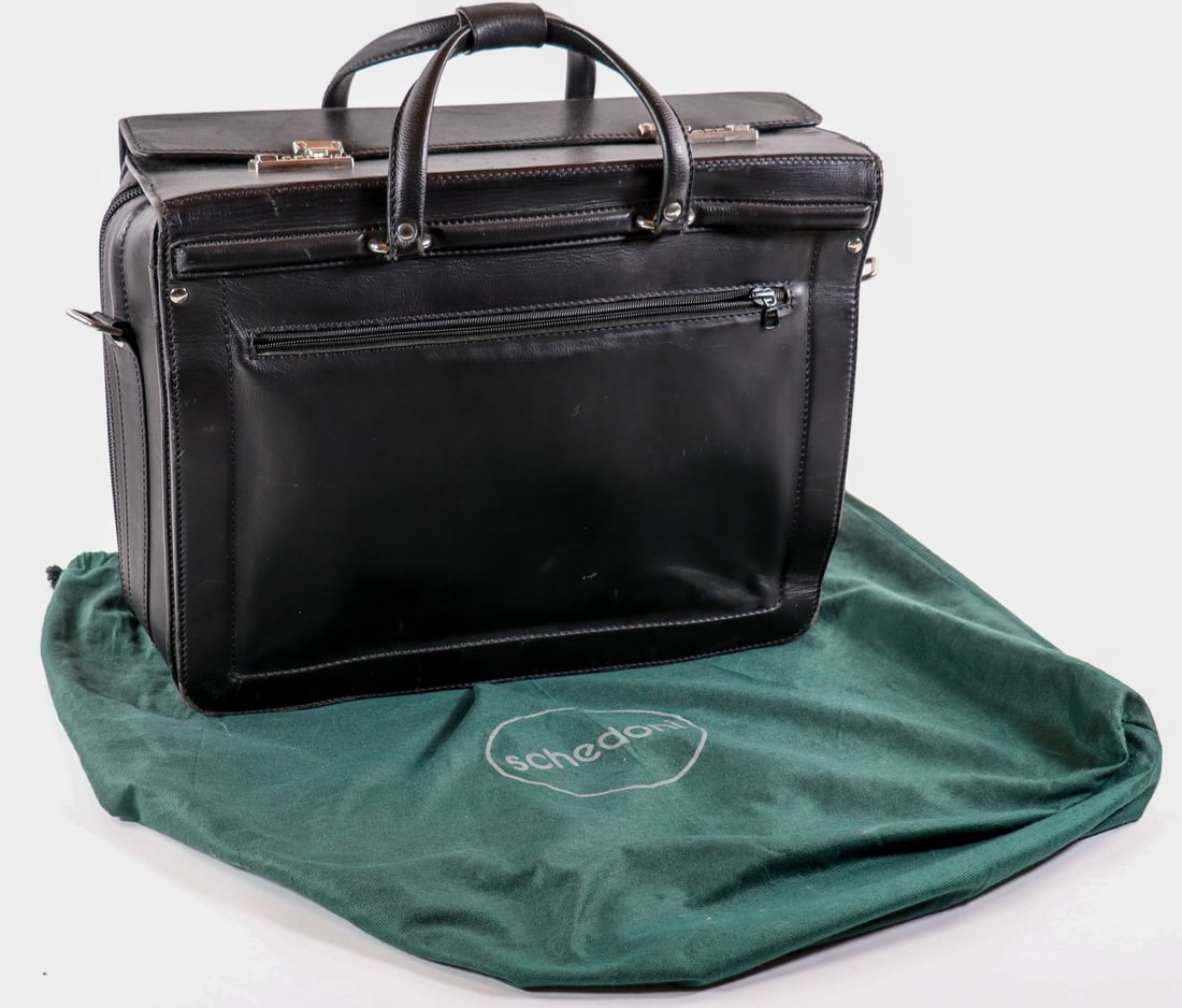 Ferrari Schedoni Suitcase: Leather, Black