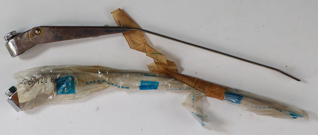 Mercedes-Benz 2x Windshield Wiper Arm NOS for Type 300SL Ro (1 of 1)