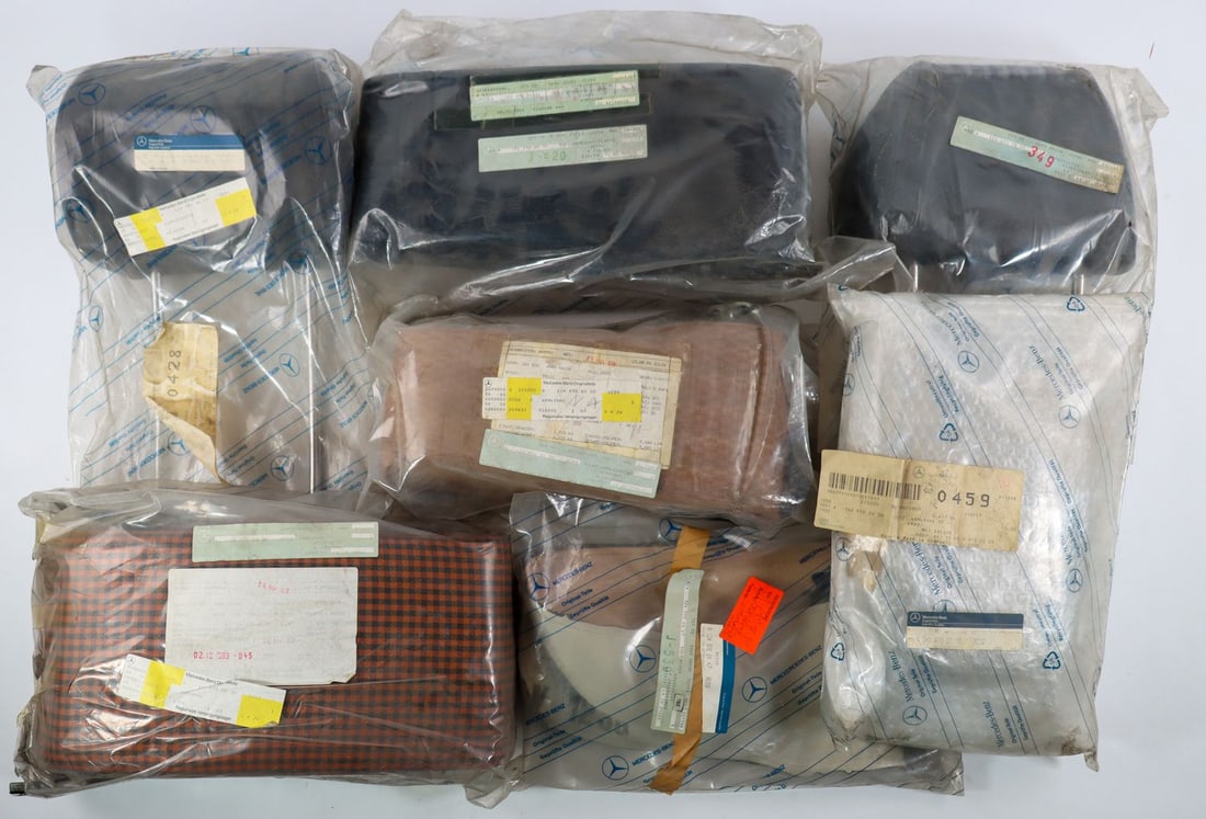 Mercedes-Benz 7x upholstery parts NOS for models from the 7 (1 of 1)