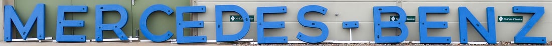 Mercedes-Benz Illuminated Sign from the 1960s (1 of 3)