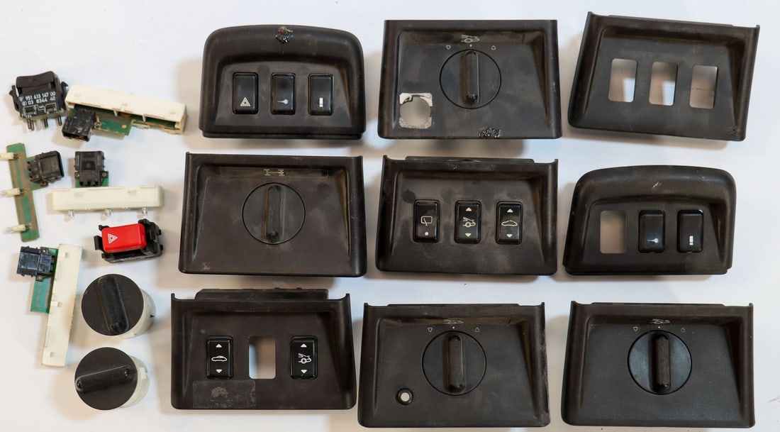 Porsche 10x Console and Switch for Type 964 and 993 (1 of 1)
